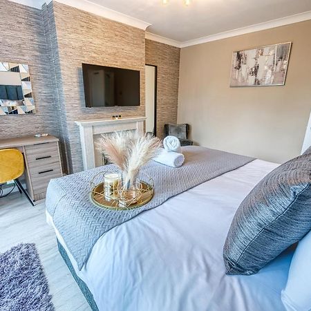 Elegant 5 Bed House - Sleeps 9, Central Solihull, Nec, Jlr, Hs2, Resorts World, Airport Business And Leisure Stays, Esterno foto