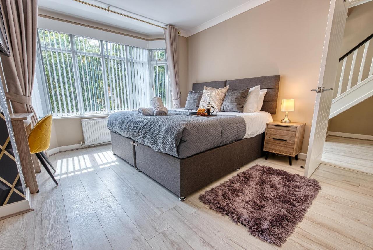 Elegant 5 Bed House - Sleeps 9, Central Solihull, Nec, Jlr, Hs2, Resorts World, Airport Business And Leisure Stays, Esterno foto