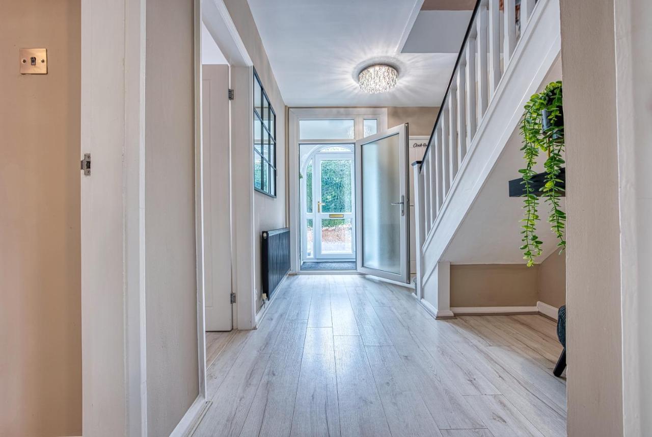 Elegant 5 Bed House - Sleeps 9, Central Solihull, Nec, Jlr, Hs2, Resorts World, Airport Business And Leisure Stays, Esterno foto